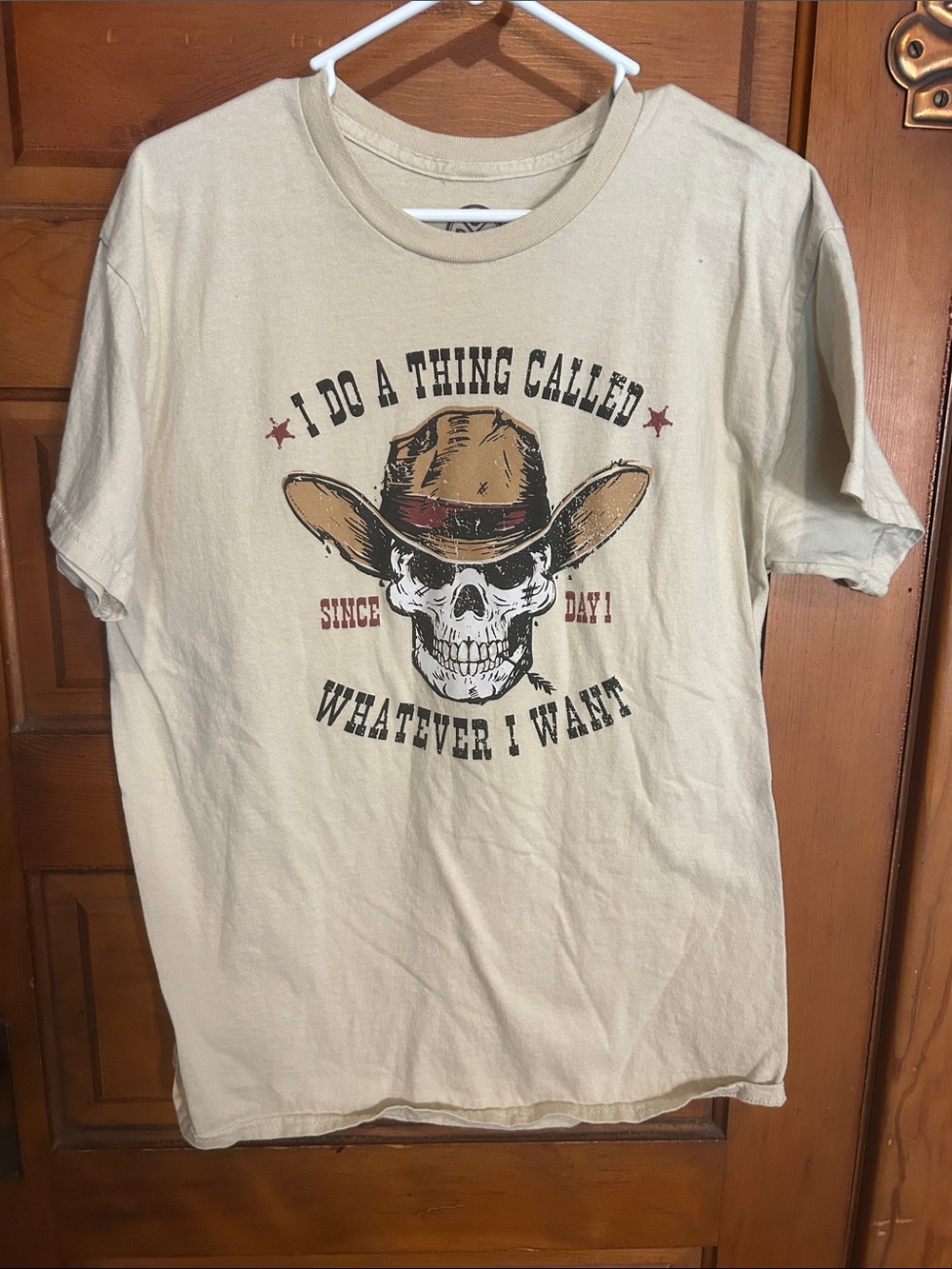 Men's Graphic Skull Cowboy Tee in Cream